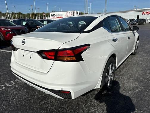 2025 Nissan Altima S FWD
