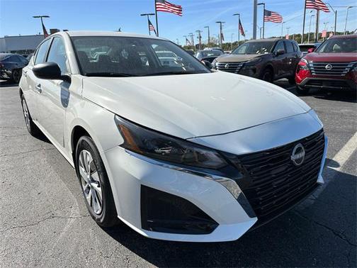 2025 Nissan Altima S FWD