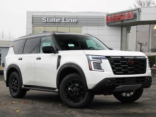Aspen White Tricoat/Super Black 2026 Nissan Armada PRO-4X