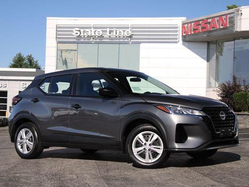 Gun Metallic 2025 Nissan Kicks S