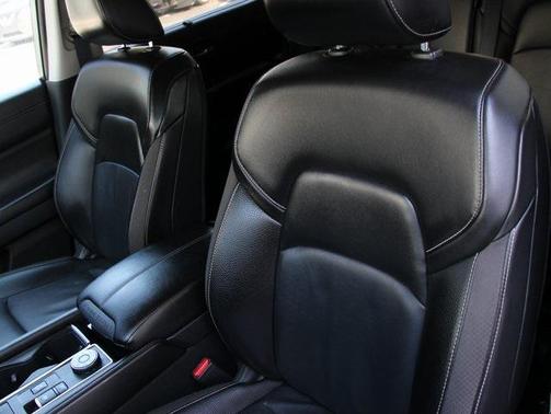 2024 Nissan Pathfinder SL 4WD