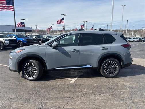 2025 Nissan Rogue Platinum