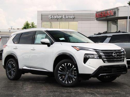 Everest White Pearl Tricoat 2026 Nissan Rogue Platinum