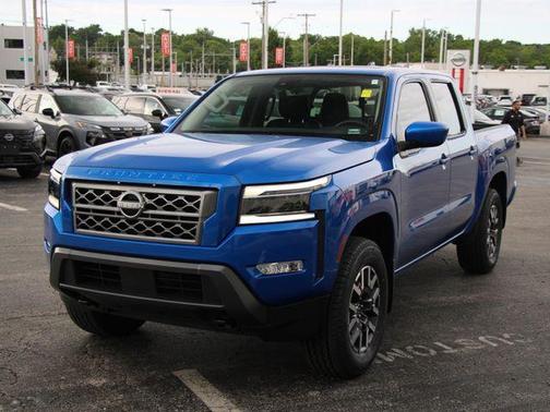 Bluestone Pearl 2024 Nissan Frontier SL