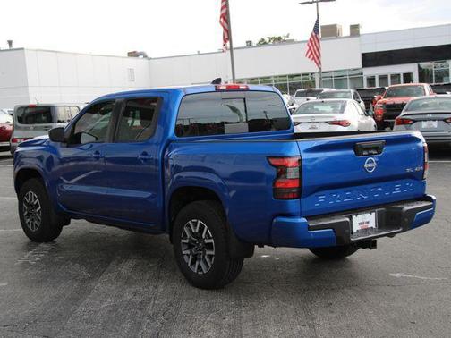 Bluestone Pearl 2024 Nissan Frontier SL