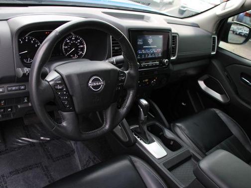 Bluestone Pearl 2024 Nissan Frontier SL