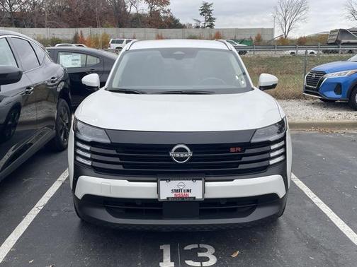 2025 Nissan Kicks SR