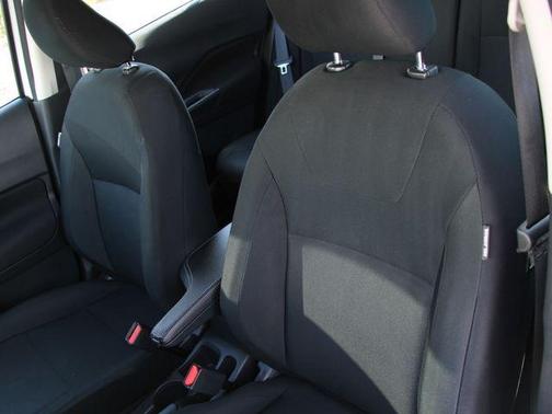 Fresh Powder 2025 Nissan Kicks S