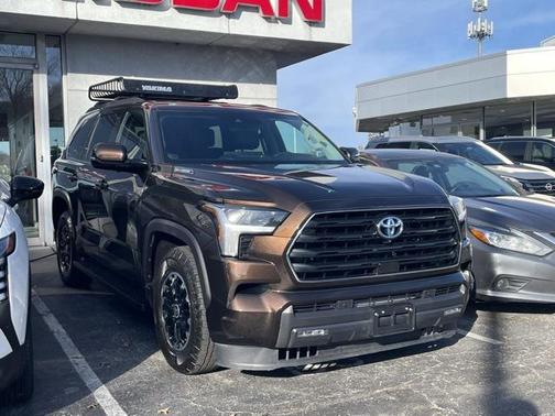 2023 Toyota Sequoia SR5