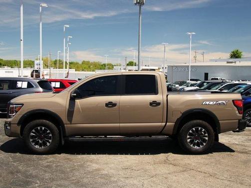 2024 Nissan Titan PRO-4X