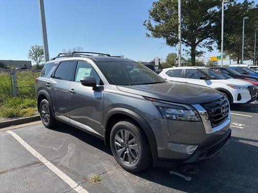 2025 Nissan Pathfinder SV 4WD