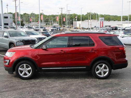Ruby Red Metallic Tinted Clearcoat 2016 Ford Explorer XLT