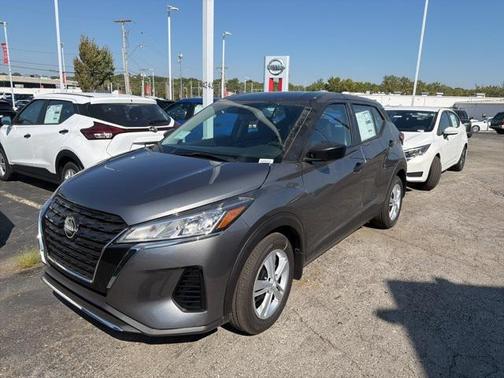 2025 Nissan Kicks S