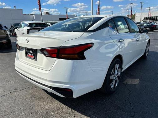 2025 Nissan Altima S FWD