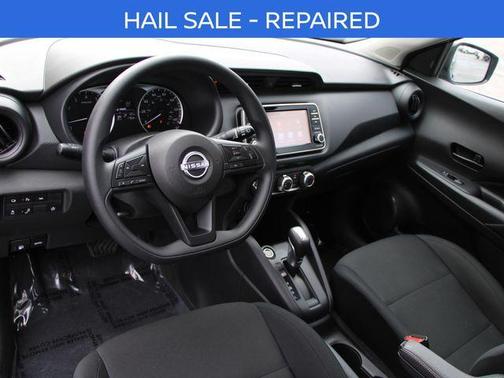 Super Black 2025 Nissan Kicks S