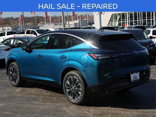 Aurora Blue Pearl Metallic/Super Black 2026 Nissan Murano Platinum