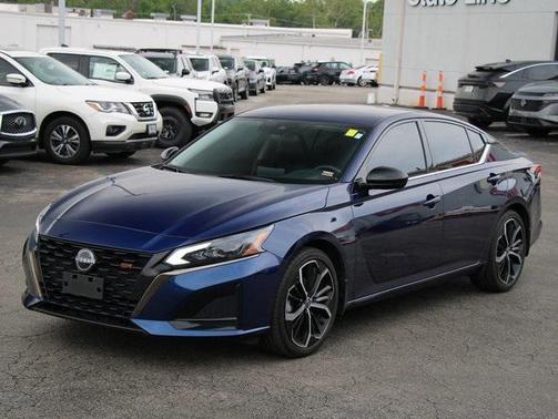 2023 Nissan Altima SR FWD