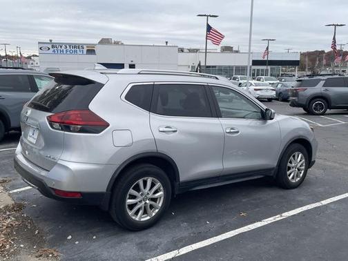 2020 Nissan Rogue SV