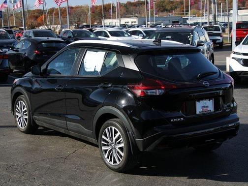 2024 Nissan Kicks SV