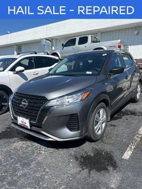 Gun Metallic 2025 Nissan Kicks S