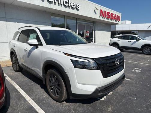 2025 Nissan Pathfinder SV 4WD