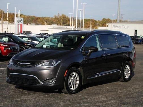 2020 Chrysler Pacifica Touring L