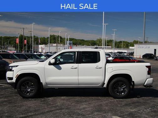 Glacier White 2026 Nissan Frontier SV