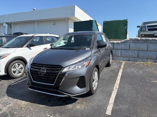 2025 Nissan Kicks S