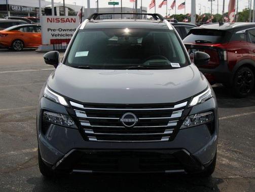 2025 Nissan Rogue Platinum