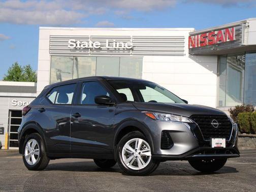 Gun Metallic 2025 Nissan Kicks S