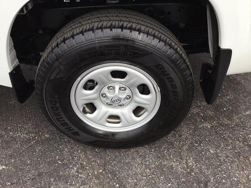 2024 Nissan Frontier S
