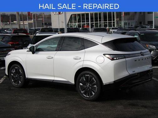 Everest White Pearl Tricoat 2026 Nissan Murano Platinum
