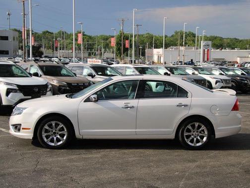 White 2012 Ford Fusion SEL