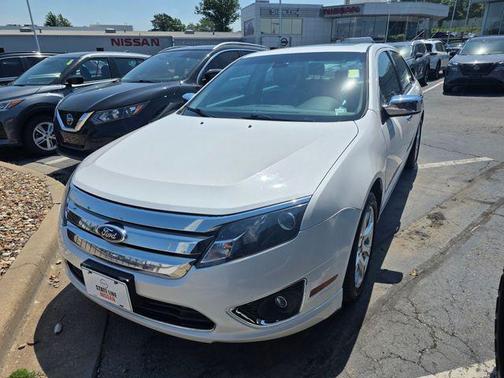 White 2012 Ford Fusion SEL
