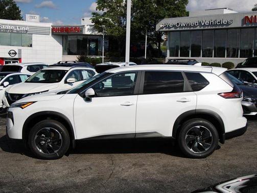 2025 Nissan Rogue SV