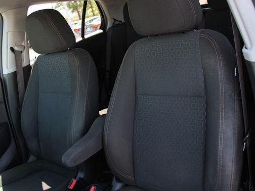 Silver Ice Metallic 2020 Chevrolet Trax LS