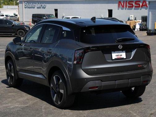 2025 Nissan Kicks SR