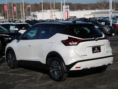 2024 Nissan Kicks SV