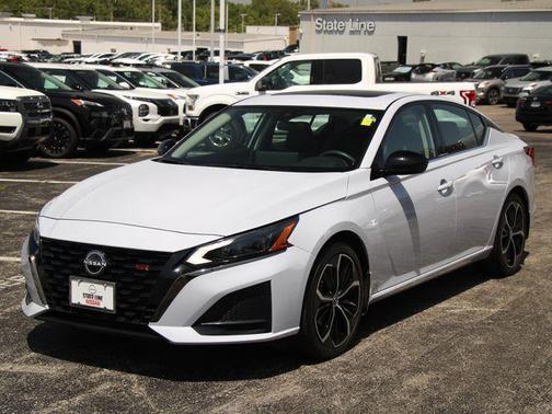 Gray Sky Pearl 2023 Nissan Altima SR FWD