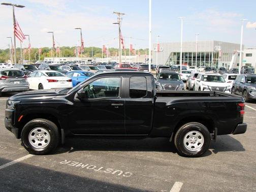 2024 Nissan Frontier S