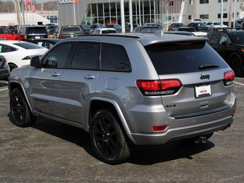 2018 Jeep Grand Cherokee Altitude