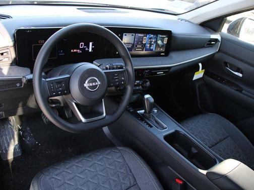 Deep Blue Pearl 2026 Nissan Kicks SV