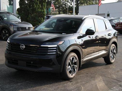 2025 Nissan Kicks SV