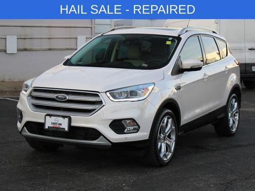 White Platinum Metallic Tri-Coat 2019 Ford Escape Titanium