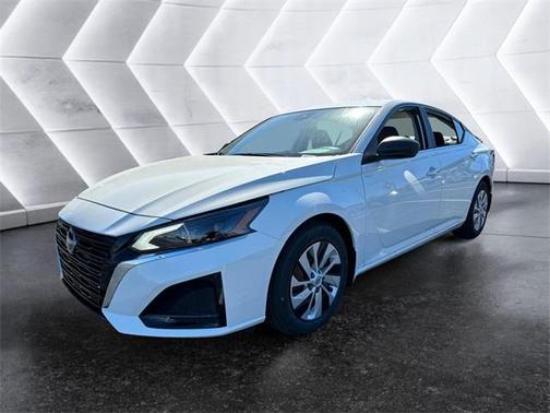 2025 Nissan Altima S FWD