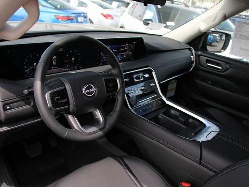 2025 Nissan Armada SV 4WD