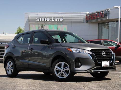 Gun Metallic 2025 Nissan Kicks S