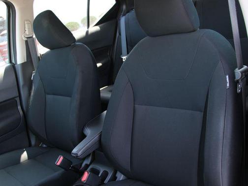 Gun Metallic 2025 Nissan Kicks S