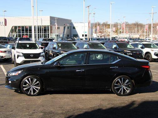 2020 Nissan Altima Platinum VC-Turbo FWD