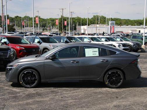 Gun Metallic 2026 Nissan Sentra SR